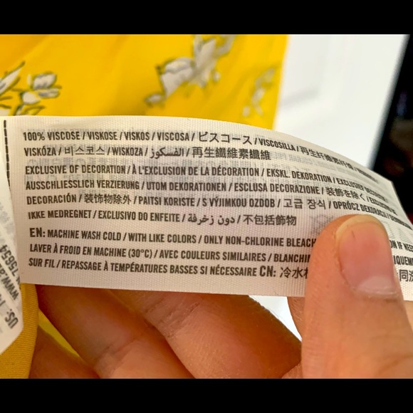 NWOT Floral blouse - Picture 5 of 5